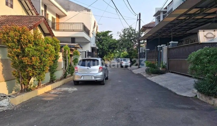 Rumah Hook Minimalis Siap Huni Dalam Perumahan di Galaxy, Bekasi 2