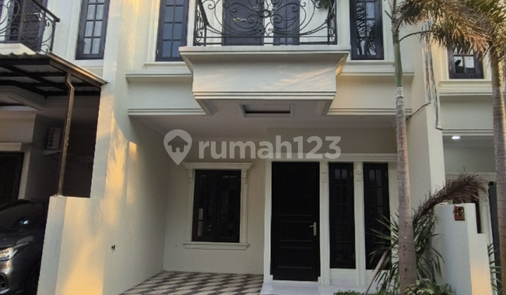 Rumah 2 Lantai 10 Menit Akses Tol di Jagakarsa, Jakarta Selatan