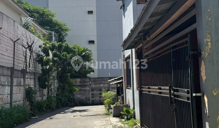 Dijual ******** Dibelakang Mall