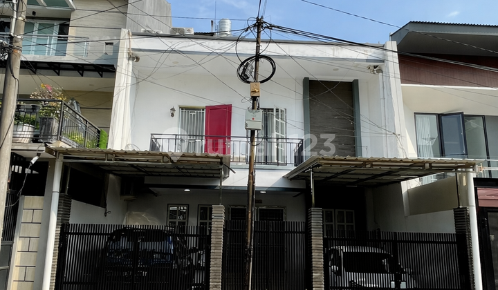 Rumah 2 Lantai Siap Huni Green Garden Kebon Jeruk, Jakarta Barat