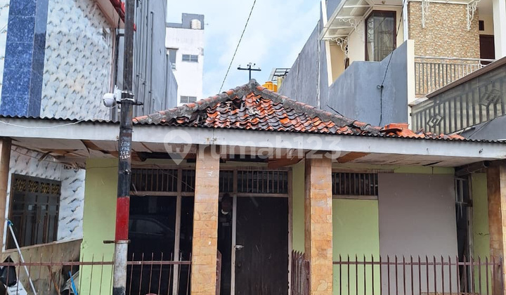 Rumah Tua Hitung Tanah SHM di Tanah Abang Gambir Jakarta Pusat