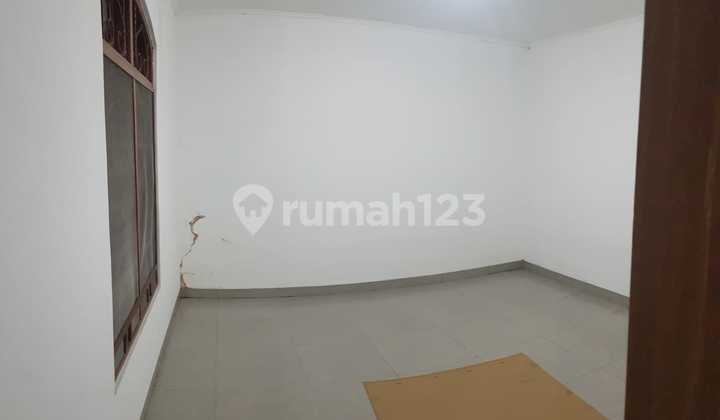 Nice House Unfurnished SHM Limo, Depok 2