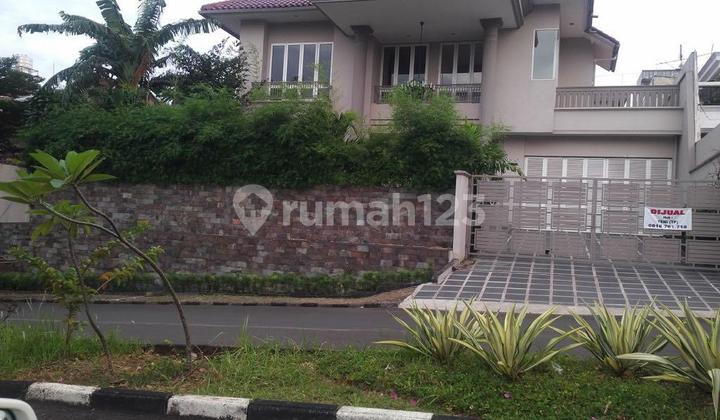 Rumah Bagus Semi Furnished SHM Cinere, Depok Rumah Bagus Semi Furnished SHM Cinere, Depok