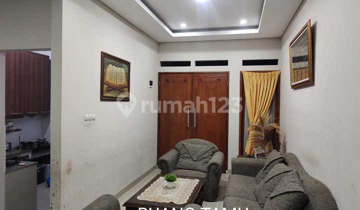 SHM Unfurnished House in Limo, Depok, Scenic Environment, Near Toll Gate, New Building, Close to Shopping Centers, Safe, Main Road. 2