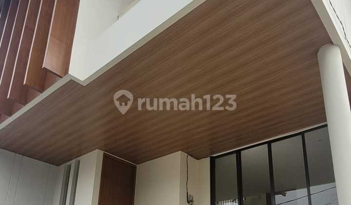 Rumah baru bagus bergaya modern Rumah baru bagus bergaya modern