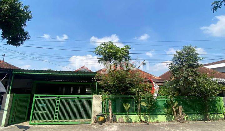 Rumah  Deket RS, Kampus, Sekolah, Hotel, Superindo, Pasar, Plaza Araya & Kuliner 1