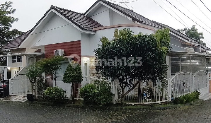 Dijual Rumah Bagus Hook One Gate System Di Malang Kota