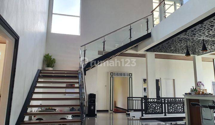 Rumah Mewah Exclusive Ada Kolam Renang Di Tlogomas 1