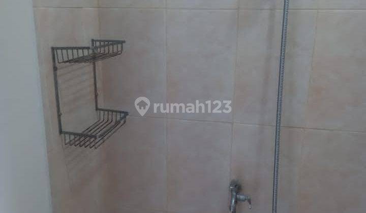 kamar mandi rumah shm di malang anggun
