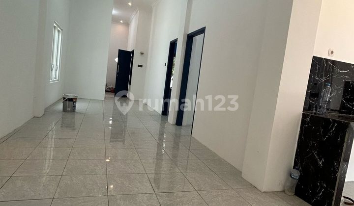 Dijual Rumah Baru Pondasi 3 Lantai Deket Kampus Di Malang Kota 2
