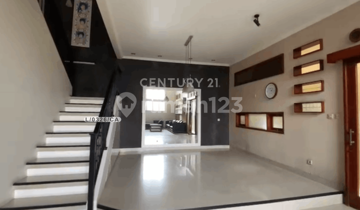 Rumah 2 Lantai Furnsihed Siap Huni di Taman Kopo Indah 3 Bandung