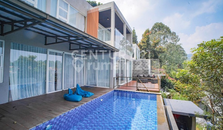 Villa 2lantai Di Dago Village Super Nyaman With Swimming Pool