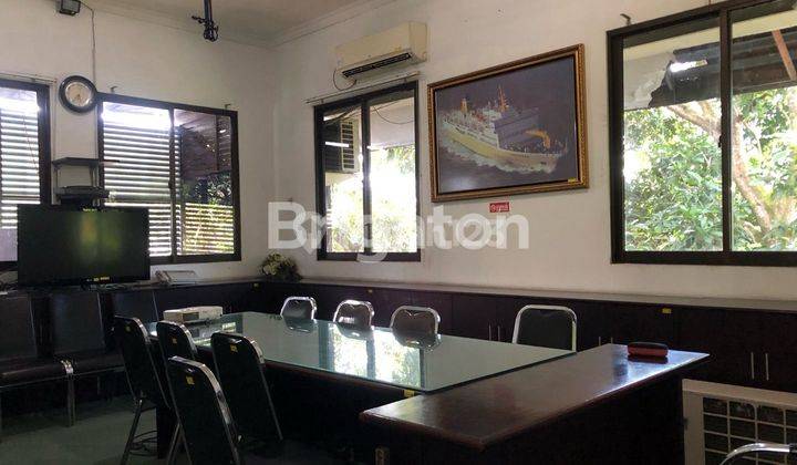 GEDUNG KANTOR DAN DAPUR DI JL. SYARIFUDDIN YOES 2