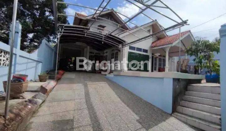 RUMAH 2 LANTAI TENGAH KOTA BALIKPAPAN 1