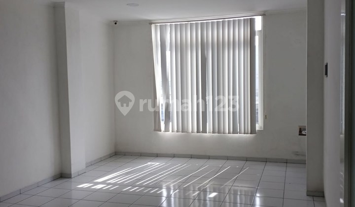 Dijual Ruko Cocok untuk Usaha di Jl. Supriadi Semarang 2