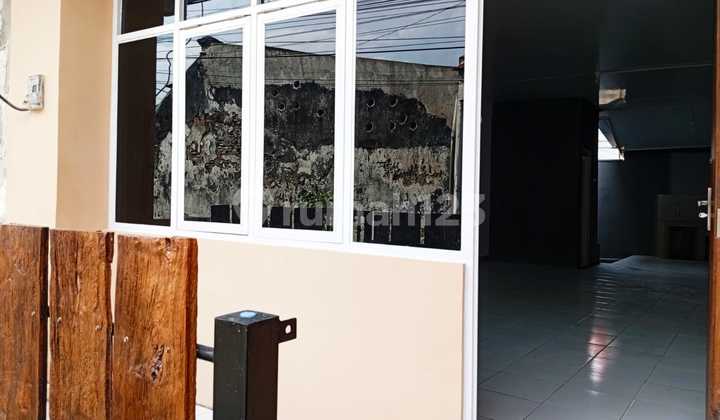 For Rent: Central City House on Jl. Sebandaran, Central Semarang 2