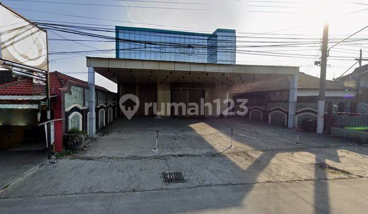 For Rent Shop House Busy Location on Jl. Diponegoro Pati 1