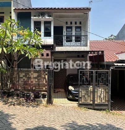 Rumah Cantik Kondisi Masih Bagus Dalam Komplek di Beji Depok Jawa Barat
