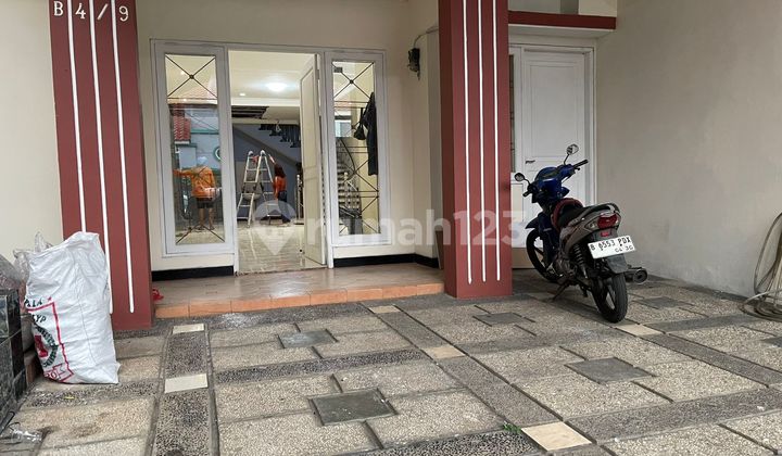 Rumah Siap Huni Kondisi Bagus Dalam Cluster Harapan Indah 2