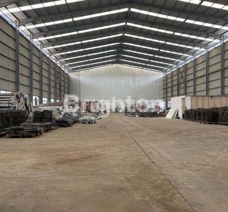 Indoor Warehouse Suitable for Logistics Strategic Location in Tambun Bekasi