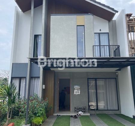 RUMAH MEWAH LOKASI STRATEGIS DEKAT TOL JORR & CBD SIMATUPANG DI JAKARTA TIMUR