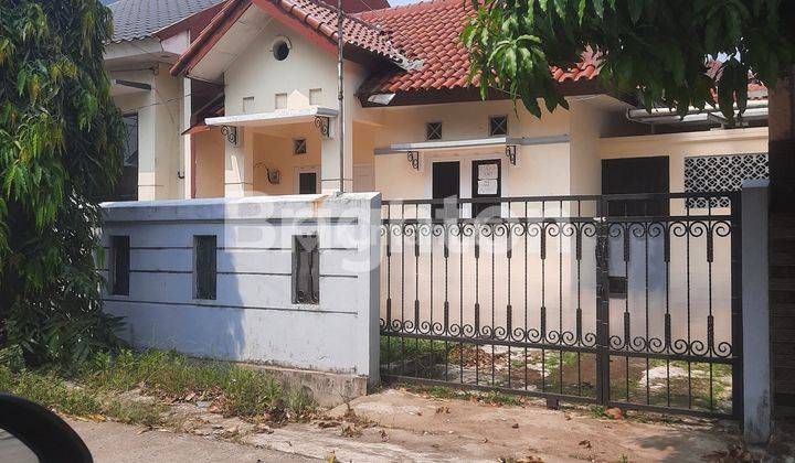 RUMAH BERBAGAI MACAM FASILITAS