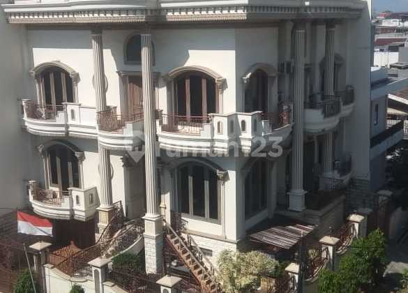 Dijual Rumah Mewat Semi Furnished Siap Huni 2