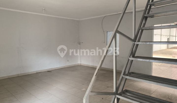Disewakan Gudang Dipergudangan Kav Dpr Cipondoh 