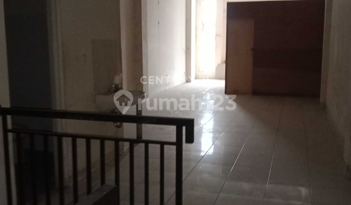 3-Storey Shop House on Banten Lama Lopang Main Road 3-Storey Shop House on Banten Lama Lopang Main Road