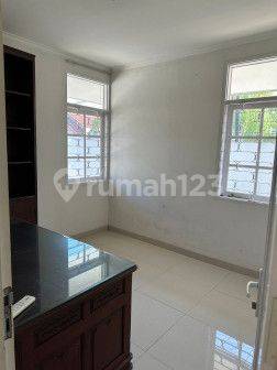 Darmo Harapan Indah, Rumah Minimalist Semi Furnished Siap huni 2