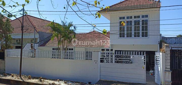 Dijual Rumah Minimalis  dengan Halaman Luas & Garasi Unfurnished Siap Huni 2