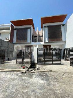 Sutorejo Timur, Dijual, Gress Modern Tropical  1