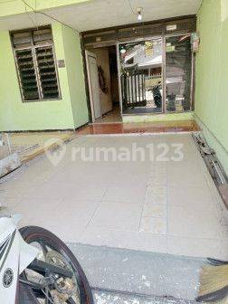 Dijual Rumah Hitung Tanah Darmo Indah Barat Kosongan 1