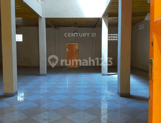 Ruko 3 Lantai Bhayangkara Dekat Kampus dan Perumahan