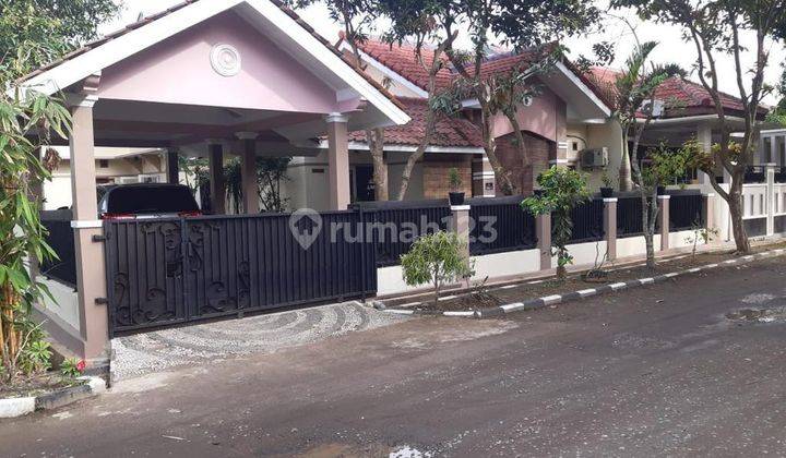 Hunian Bagus Taman Graha Asri Lahan Luas 2