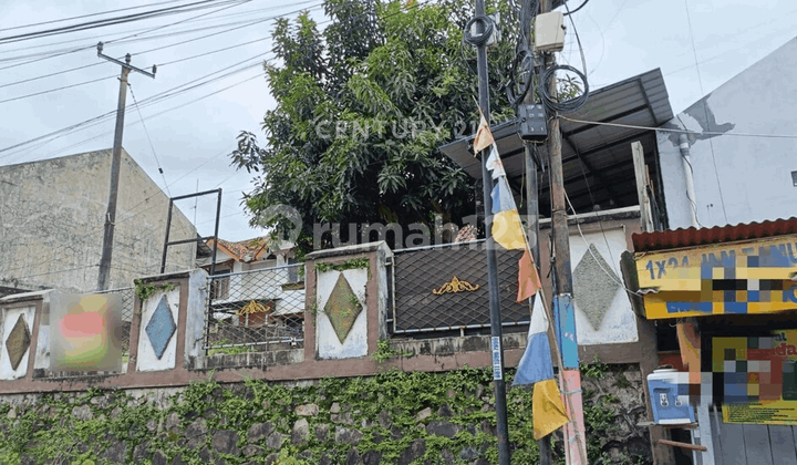 Hunian Tua Kaujon Serang Dekat Alun Alun