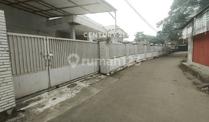 Hunian Semi Furnished Plus Studio Foto Jl Tb Khotib