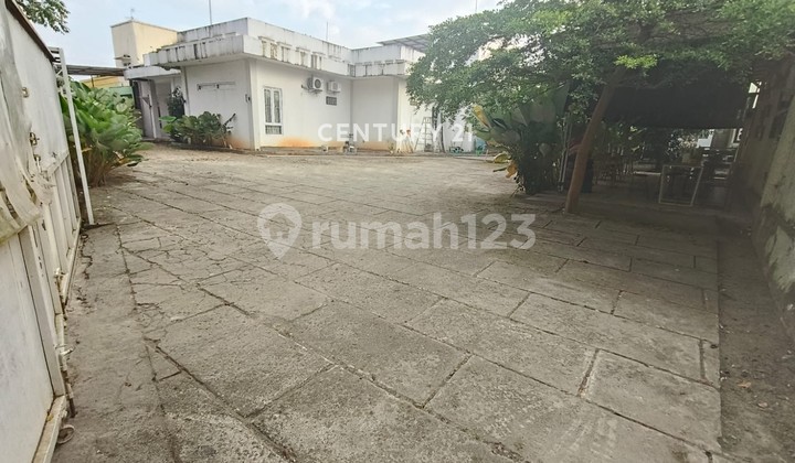 Hunian Semi Furnished Plus Studio Foto Jl Tb Khotib 2