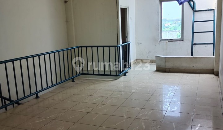 Strategic Shop House on Pakupatan Main Road with Toll Access 2