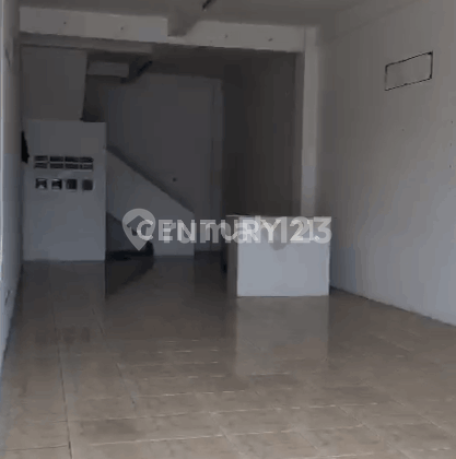 2-Storey Shop House on Main Road Taktakan, Suitable for Business 2