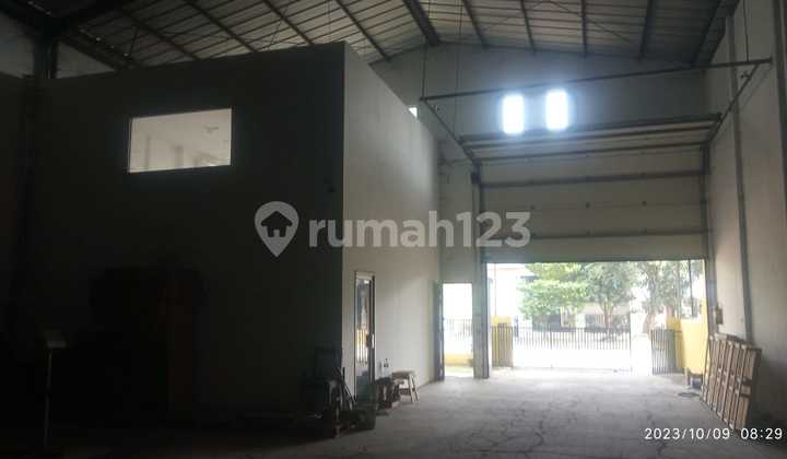FOR RENT/FOR SALE READY-TO-USE WAREHOUSE IN TAMAN TEKNO BSD FOR RENT/FOR SALE READY-TO-USE WAREHOUSE IN TAMAN TEKNO BSD