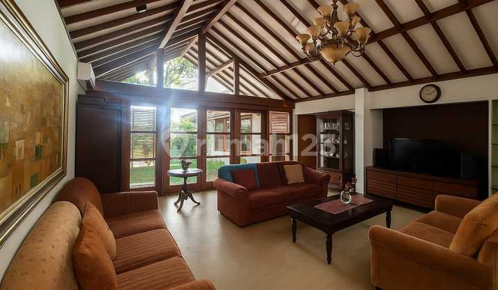 Dijual Rumah Desain Tropis Klasik Di Dago Atas Bandung 2