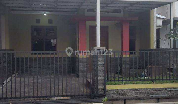 Sewa Rumah Antapani Dalam Komplek Semi Furnish 1