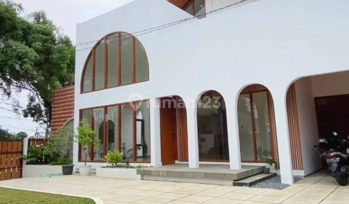 Rumah Bergaya Modern Hook Ada Kolam Renang Di Kota Bandung 1