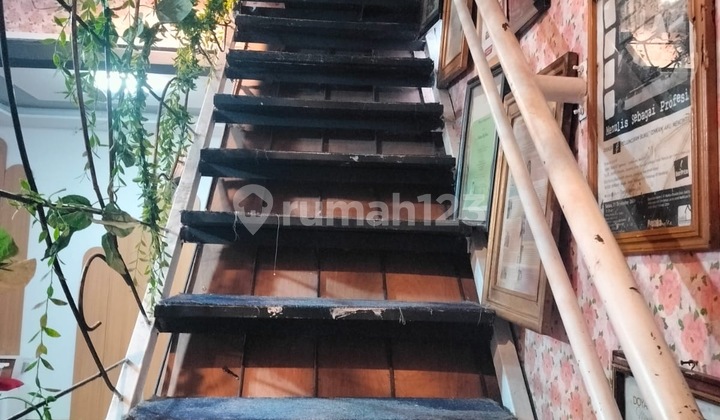 RUMAH 2 LANTAI SIAP HUNI MOH TOHA DEKAT AKSES TOL 2