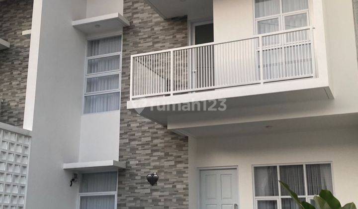 Rumah Cantik Puri Cisaranten Arcamanik Semi Furnished 1