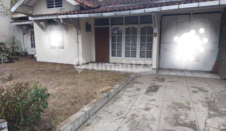 Main Road House Below Market Price, Sudirman Area, Suitable for Business Main Road House Below Market Price, Sudirman Area, Suitable for Business