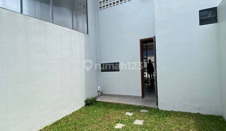 Rumah Baru 2 Lantai Lokasi Strategis Di Antapani  2