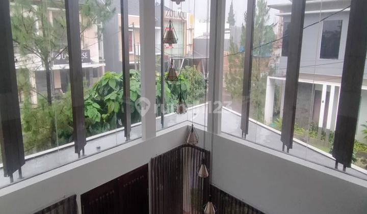 Dijual Rumah Di Komplek Perumahan Istana Regency Sudirman 2