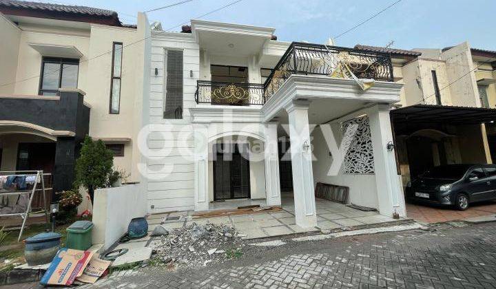 tampak depan dijual rumah regency kuda dua